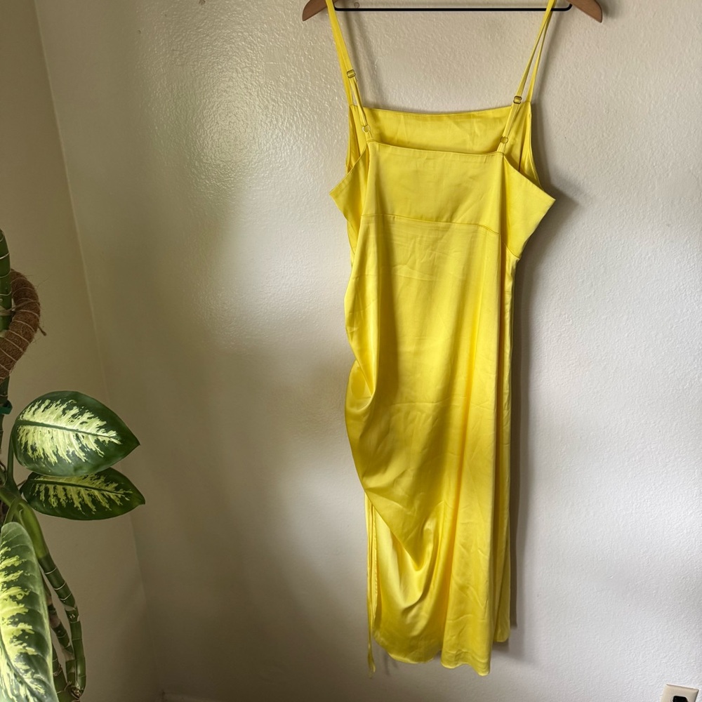 Lulus | Bonafide Babe Yellow Satin Sleeveless Ruched Midi Dress - Picture 5 of 8